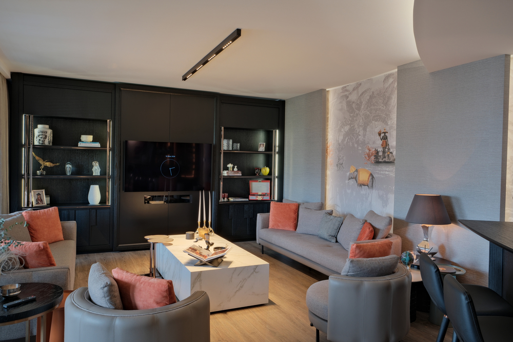 Custom Design Villa Noir